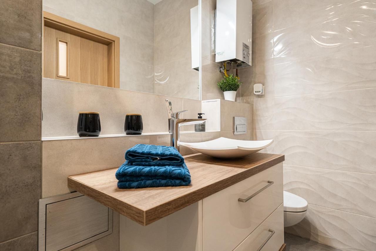 Apartment Bluebird Katowice Near Spodek Mck & City Center Luaran gambar